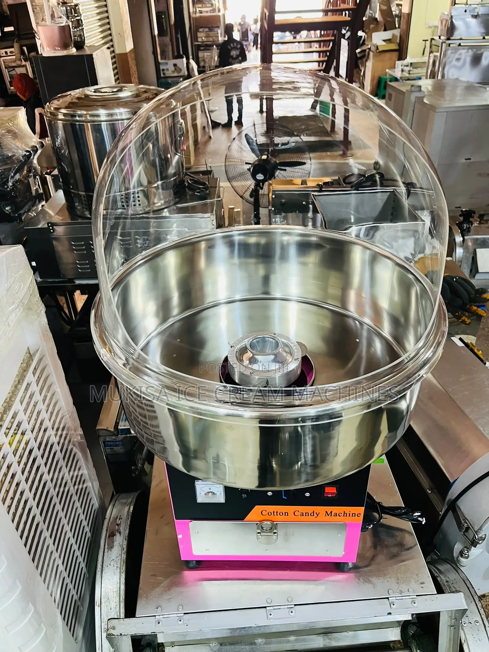 Comercialm Ice Machine BRAND NEW