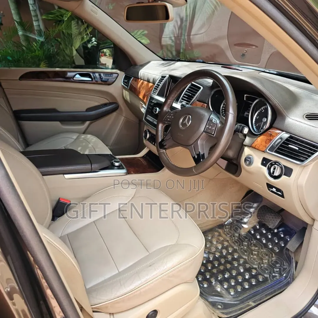 Mercedes-Benz M Class 2014 Brown