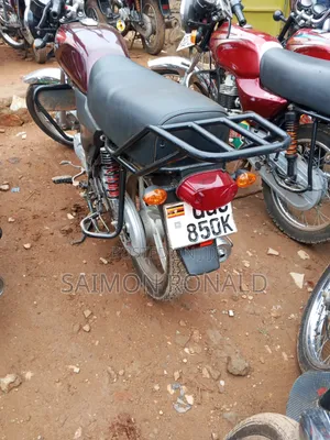 Bajaj Boxer 100 2025 Red