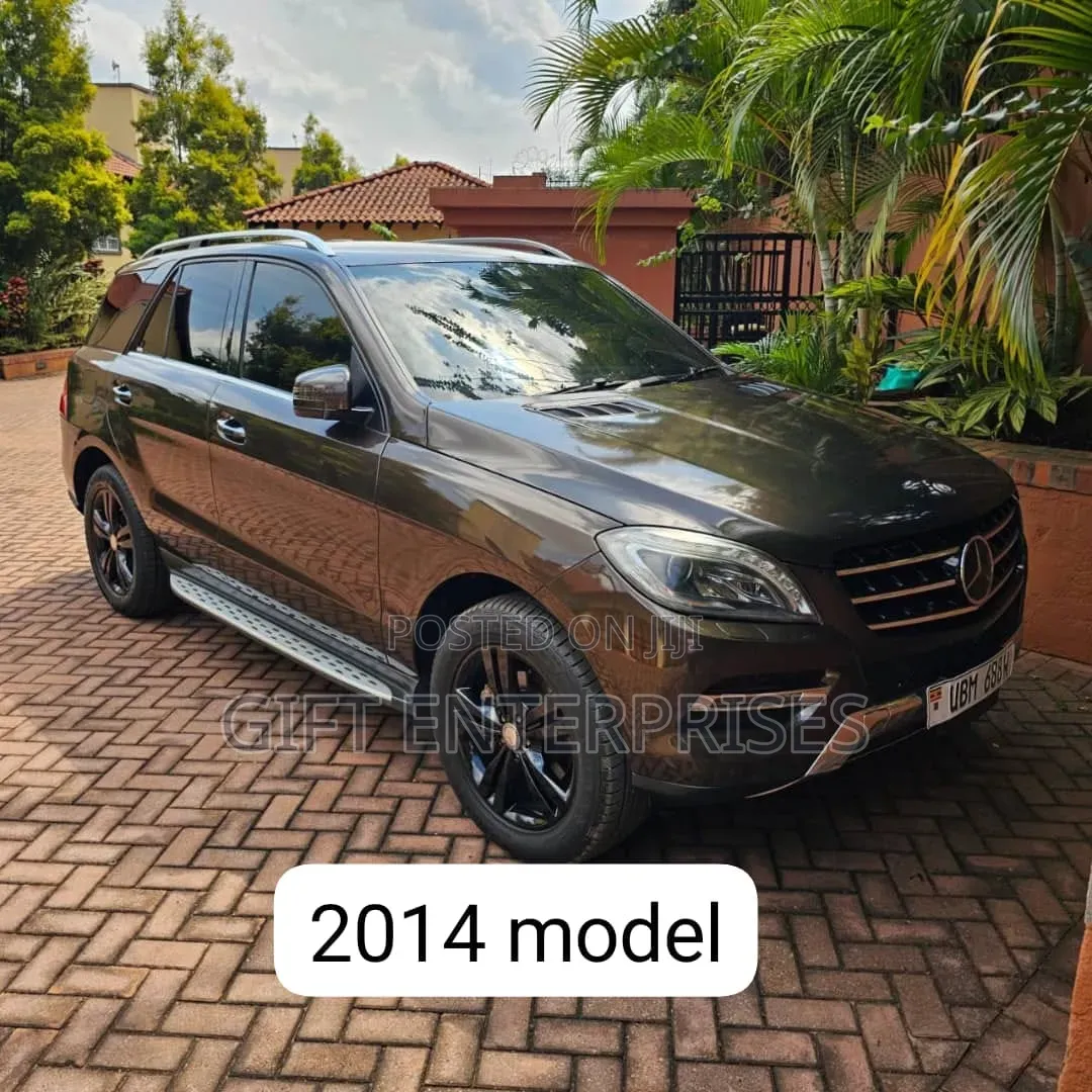 Mercedes-Benz M Class 2014 Brown