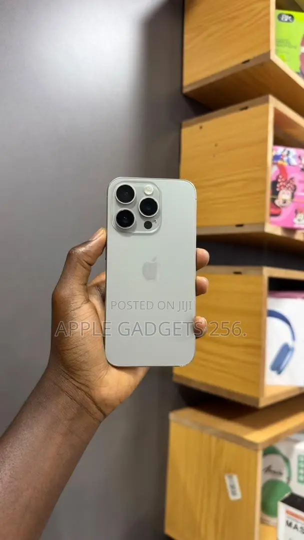 Apple iPhone 15 Pro 128 GB Gray