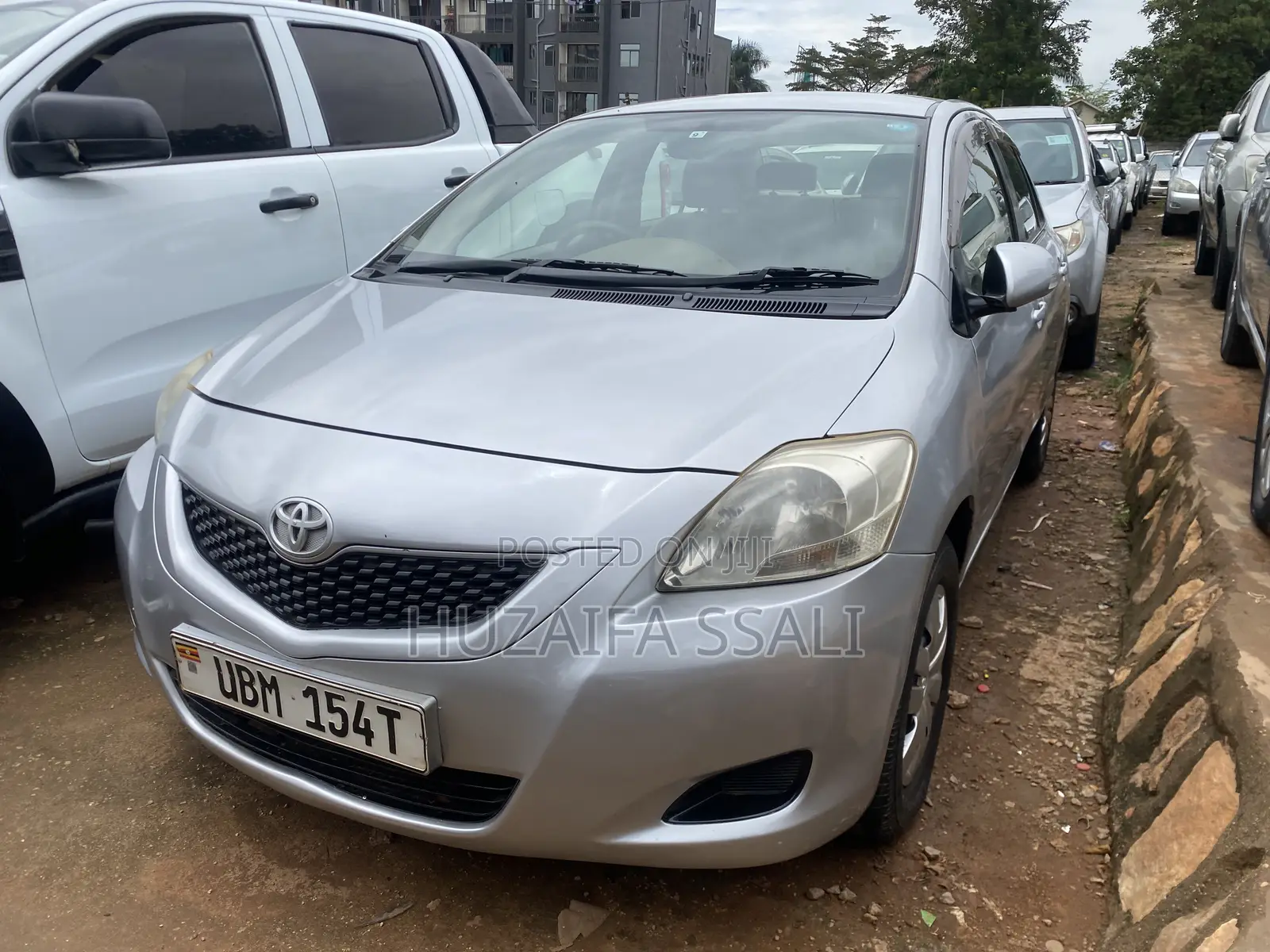 Toyota Belta 2010 Silver
