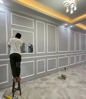 Wall Molding White in Color