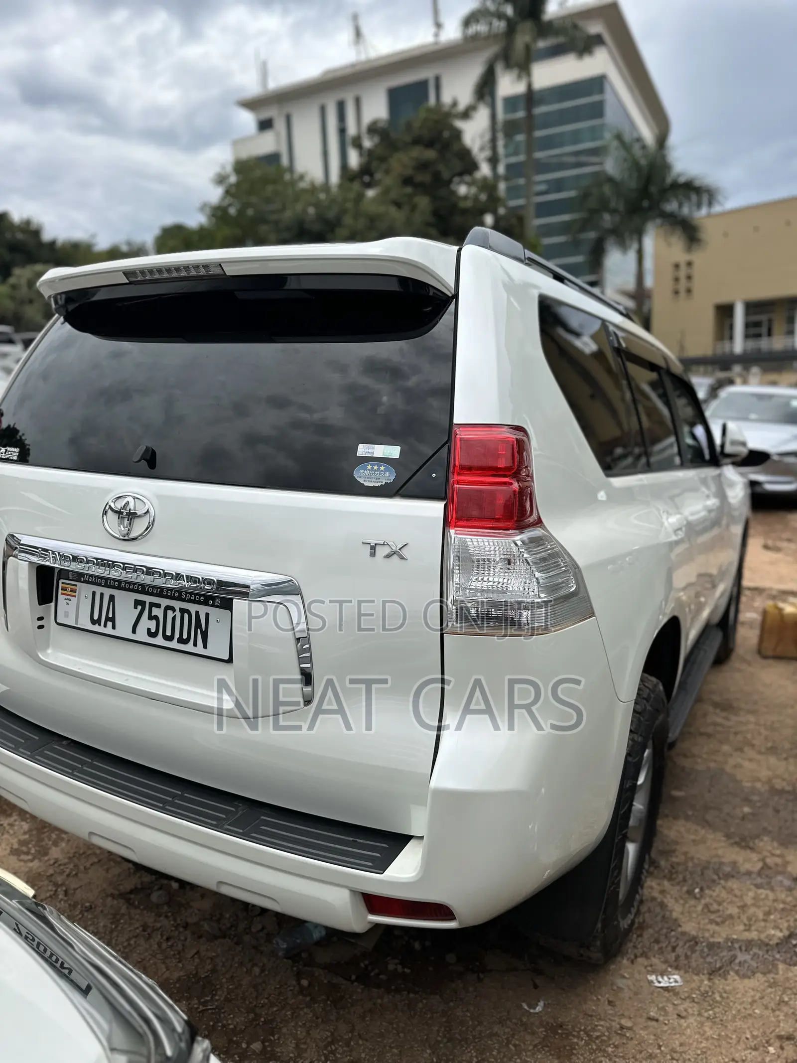 Toyota Land Cruiser Prado 2016 White