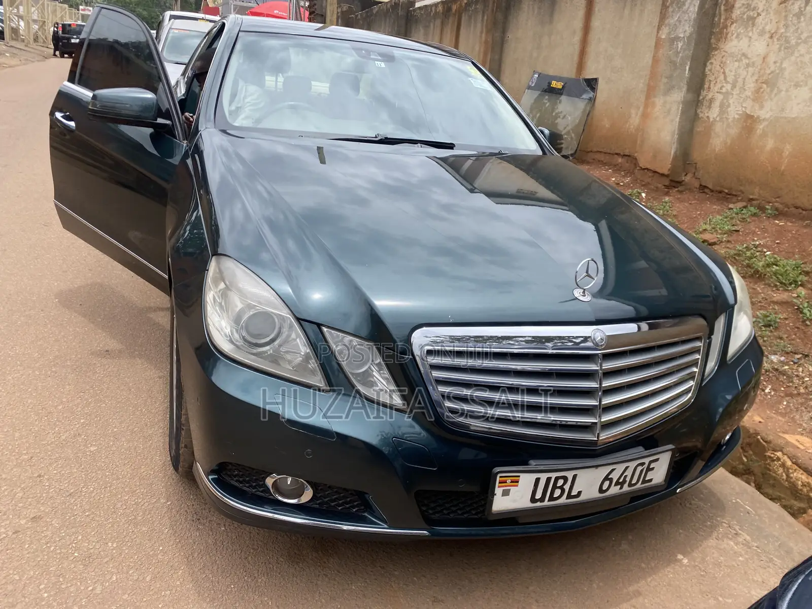 Mercedes-Benz E300 2009 Green
