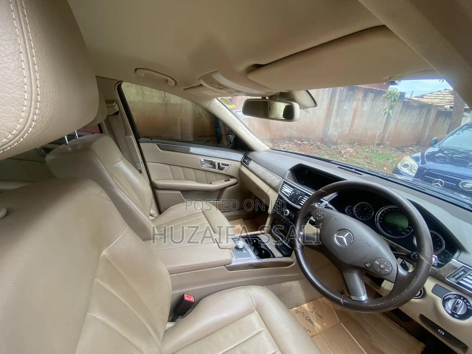 Mercedes-Benz E300 2009 Green