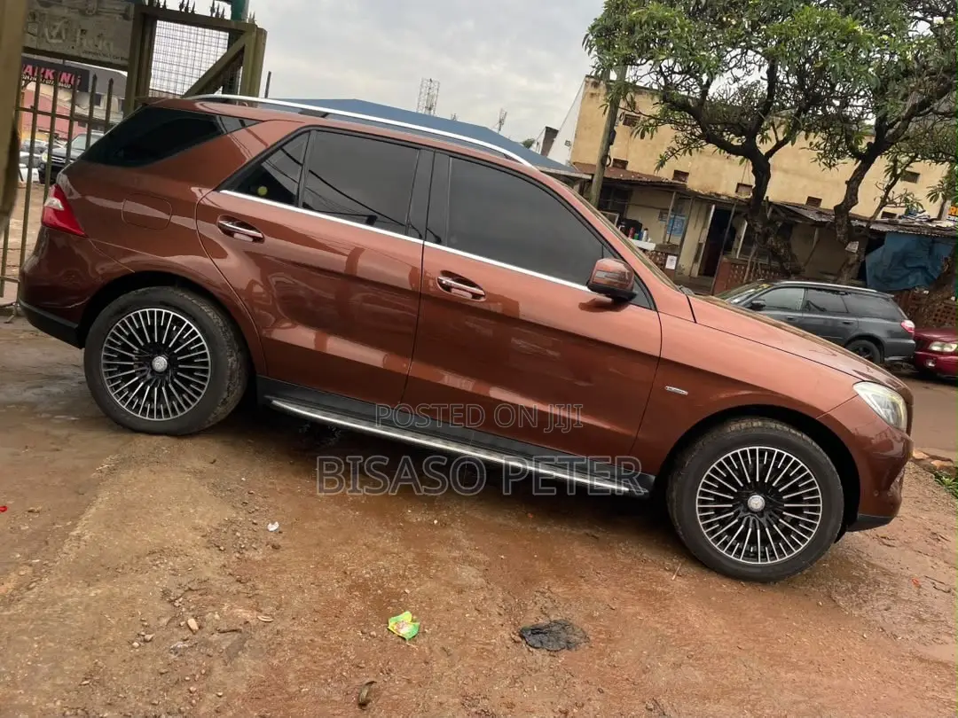 Mercedes-Benz M Class 2015 Beige