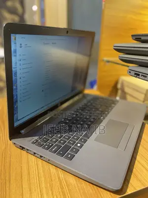 Laptop HP 255 G8 8GB AMD SSD 256GB