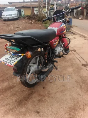 Bajaj CT 125X 2022 Red