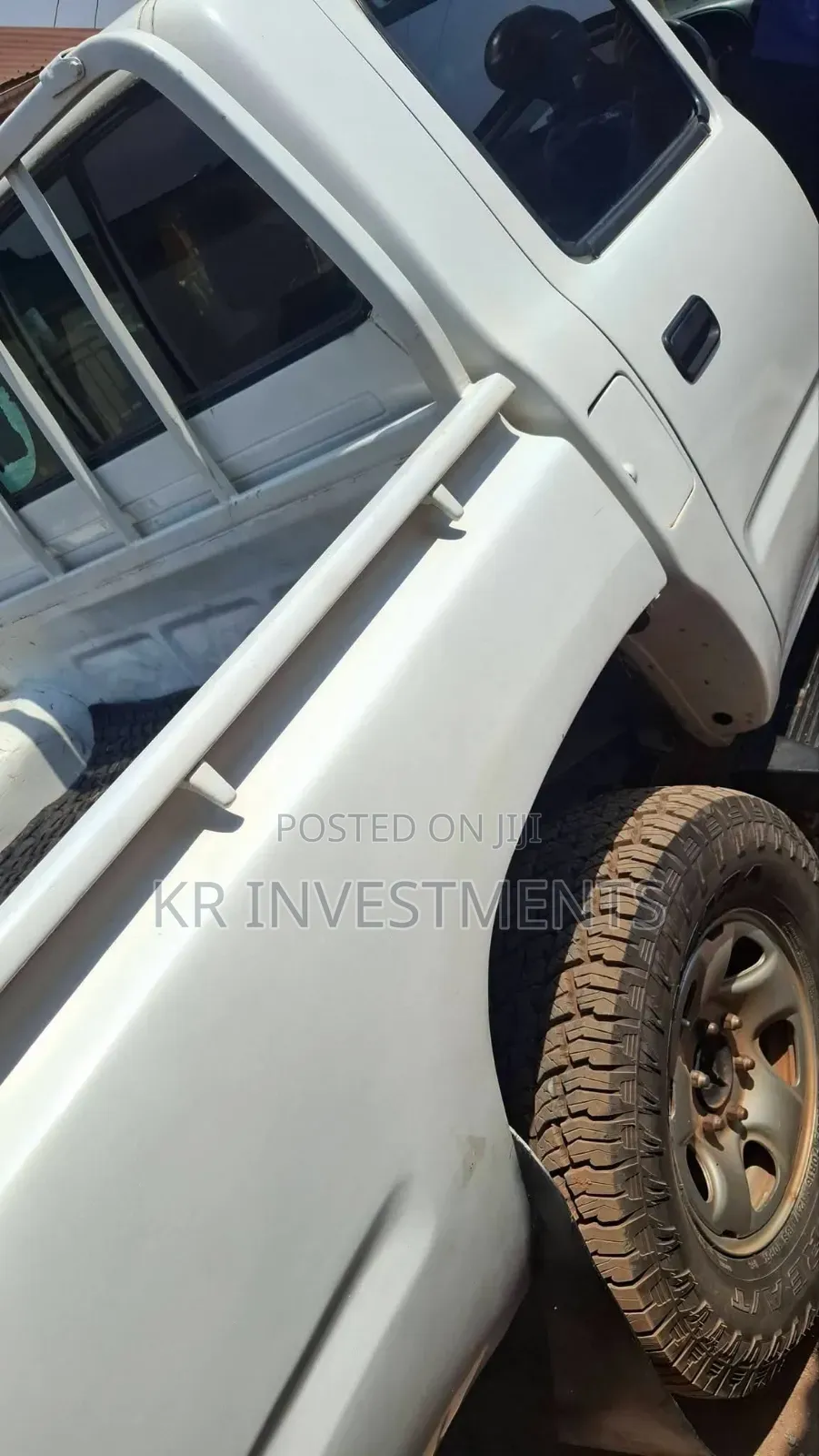 Toyota Hilux 1996 White