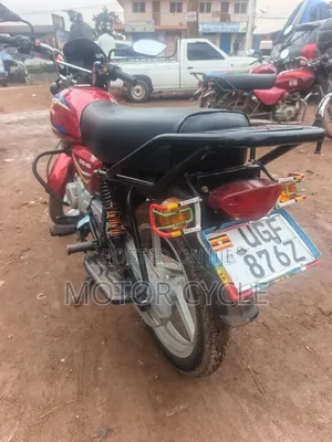 Bajaj Boxer 125 2024 Red