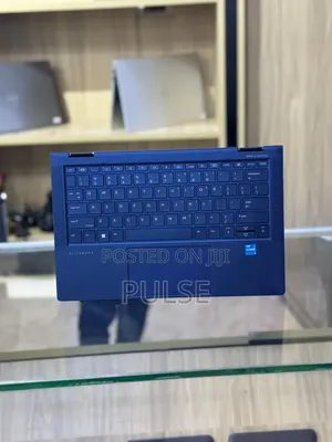 Laptop HP Dragonfly G3 16GB Intel Core i5 SSD 256GB