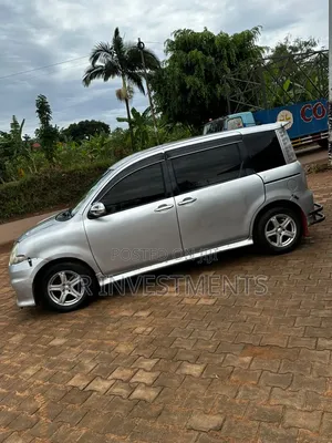 Toyota Sienta 1.5 AWD 2008 Silver