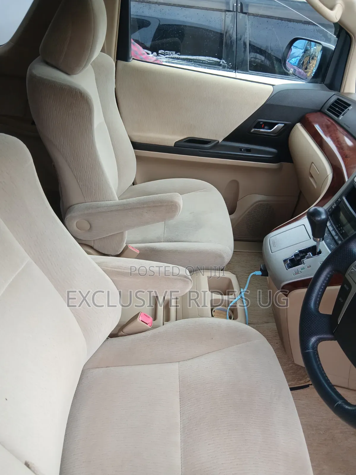 Toyota Alphard 2.4 Petrol AWD 2010 Silver
