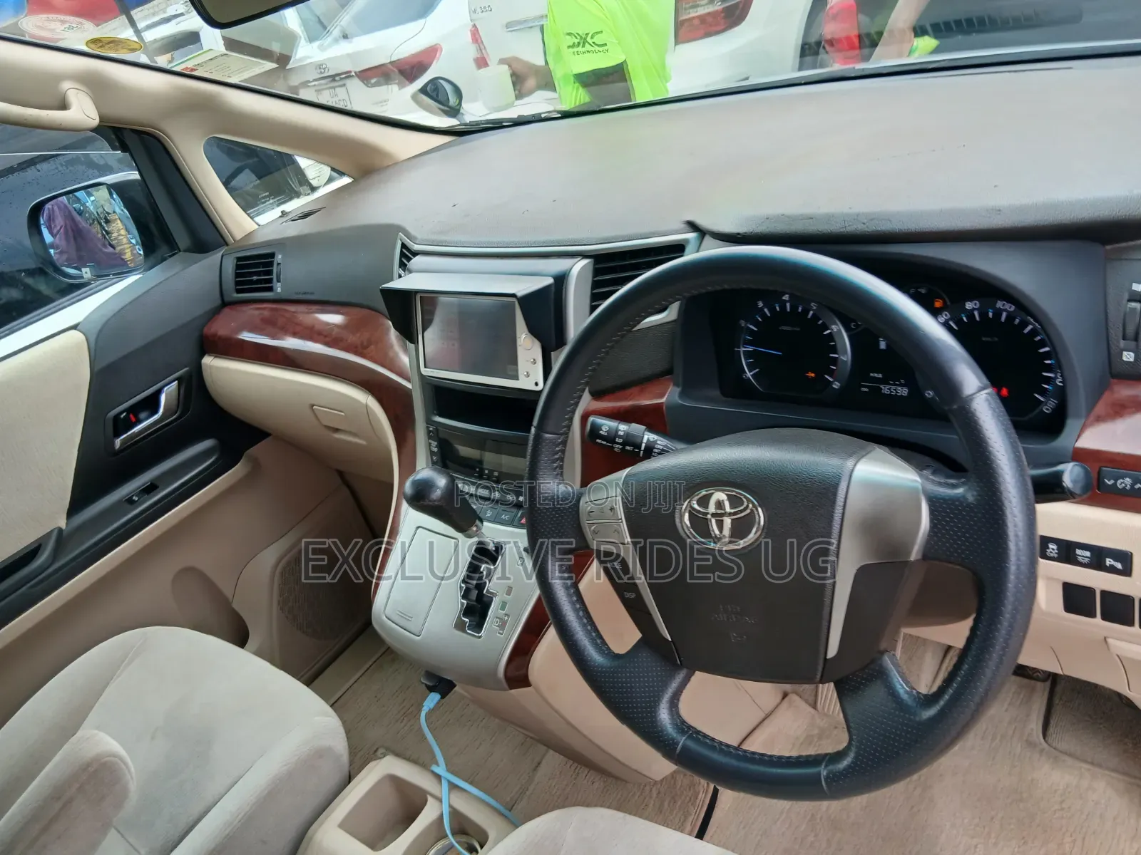 Toyota Alphard 2.4 Petrol AWD 2010 Silver
