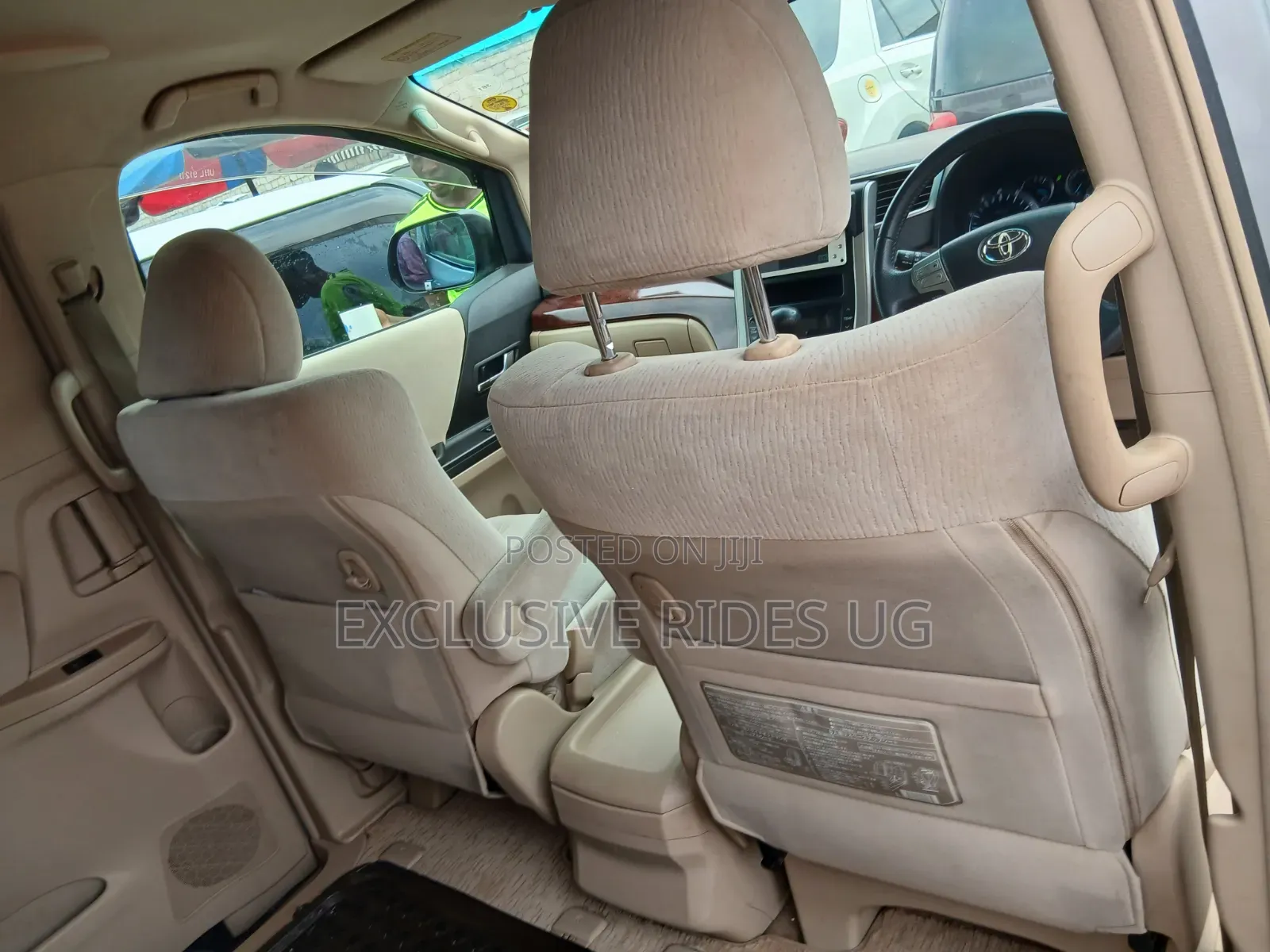 Toyota Alphard 2.4 Petrol AWD 2010 Silver