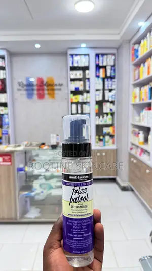 Aunt Jackie's Frizz Patrol Anti Poof Setting Mousse
