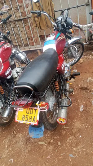 Bajaj Boxer 100 2016 Red