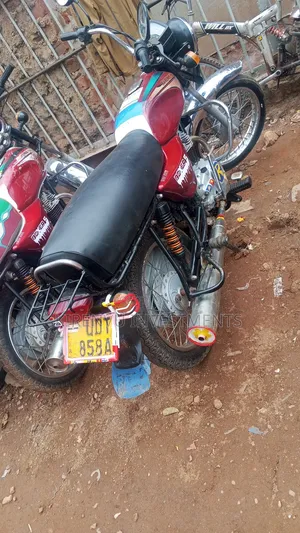 Bajaj Boxer 100 2016 Red