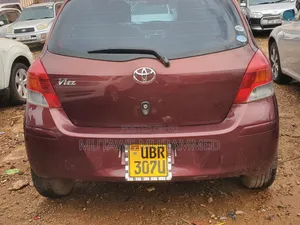Toyota Vitz 2010 Maroon