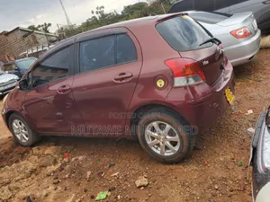 Toyota Vitz 2010 Maroon