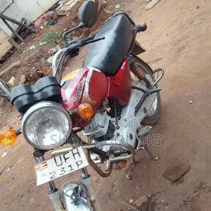 Bajaj Boxer 100 2021 Red