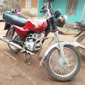 Bajaj Boxer 100 2021 Red