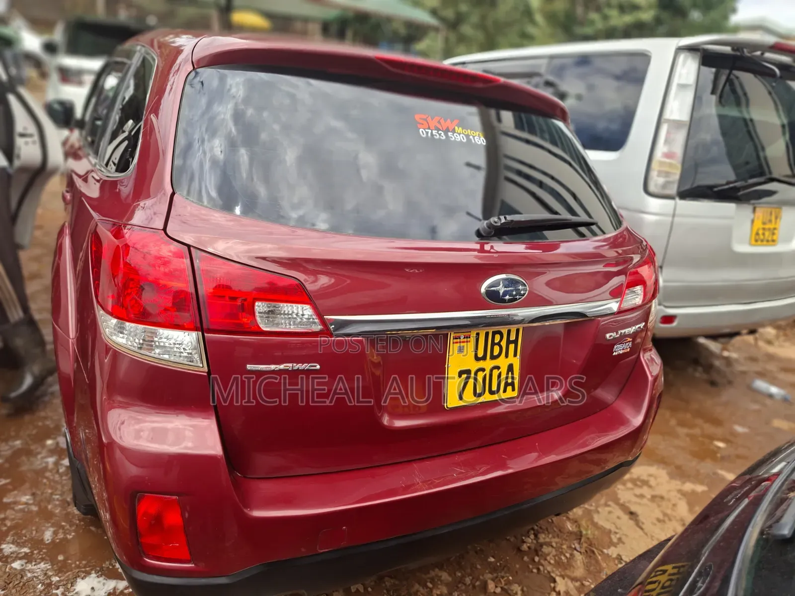 Subaru Outback 2010 Red
