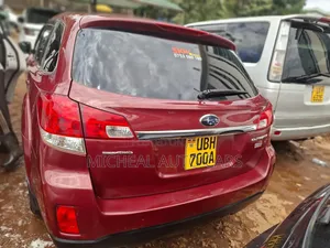 Subaru Outback 2010 Red