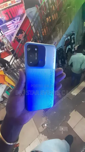 Tecno Spark 8 64 GB Blue