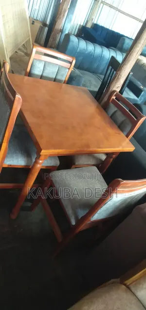 Four Seating Capacity Dinning Space Saver