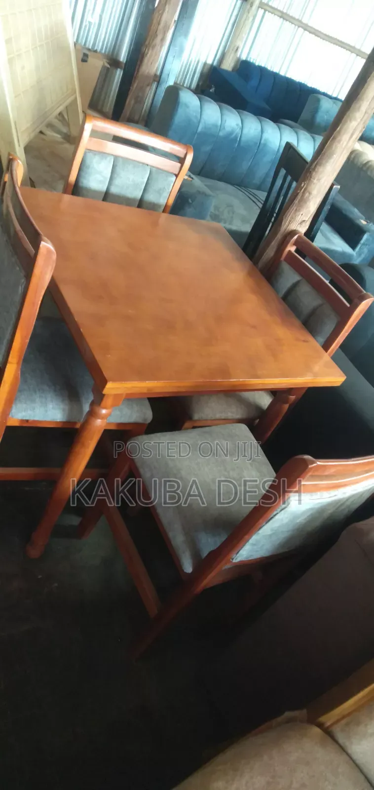 Four Seating Capacity Dinning Space Saver