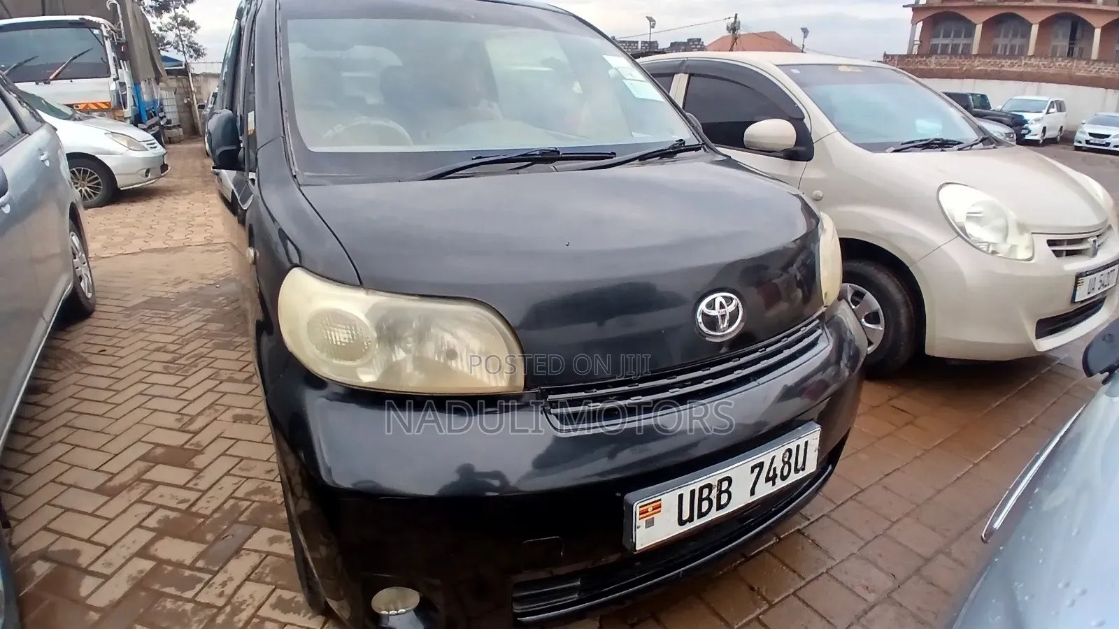 Toyota Porte 2010 Black