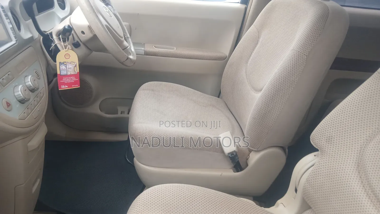 Toyota Porte 2010 Black