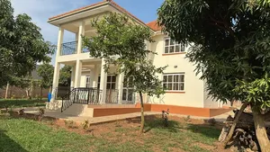 4bdrm House in Makindye for sale