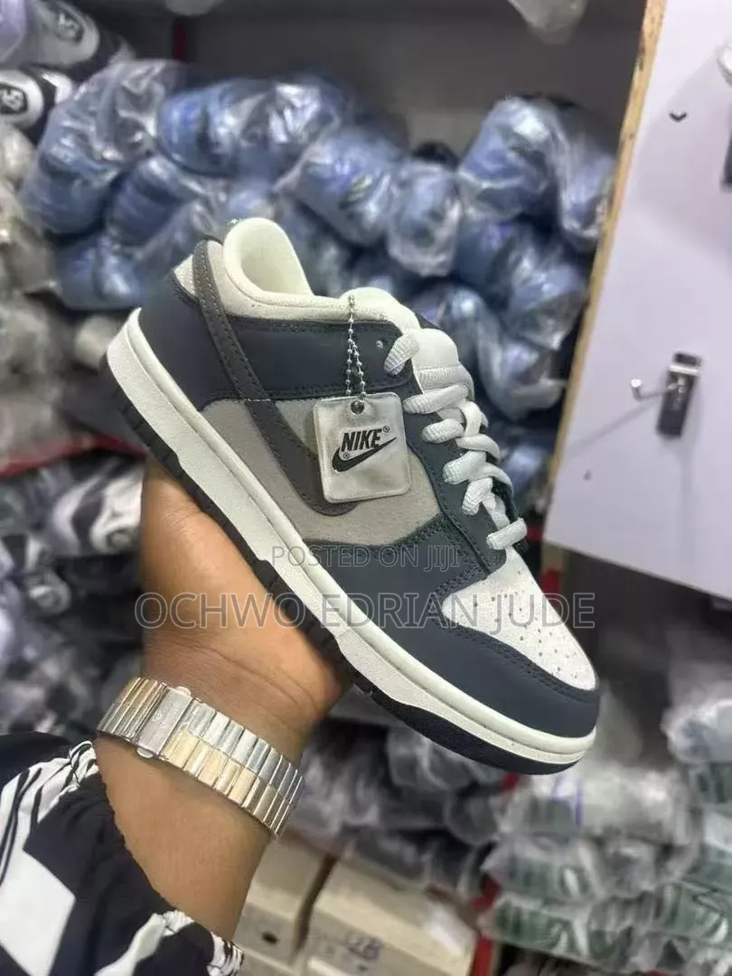 Original Nike Sneakers