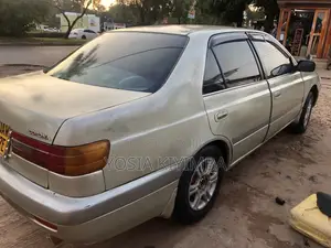 Toyota Corona 1999 Silver