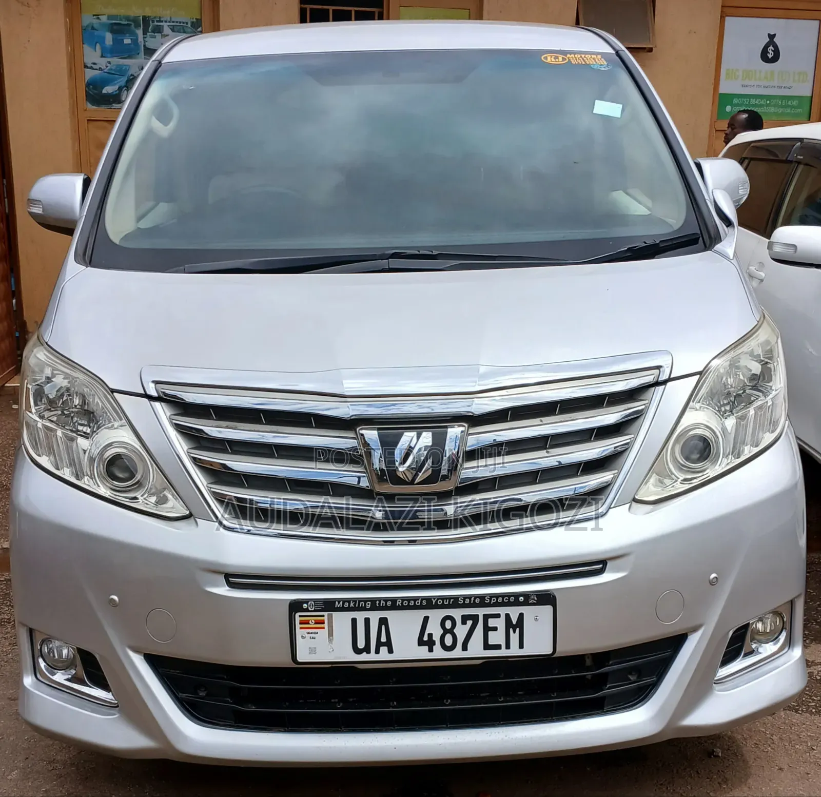 Toyota Alphard 2013 Silver