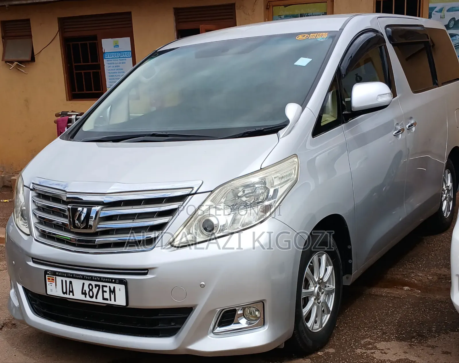 Toyota Alphard 2013 Silver