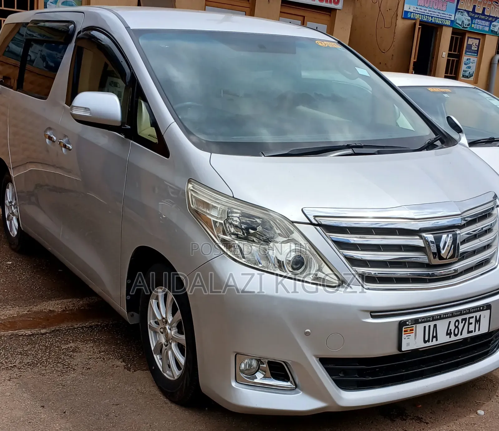Toyota Alphard 2013 Silver