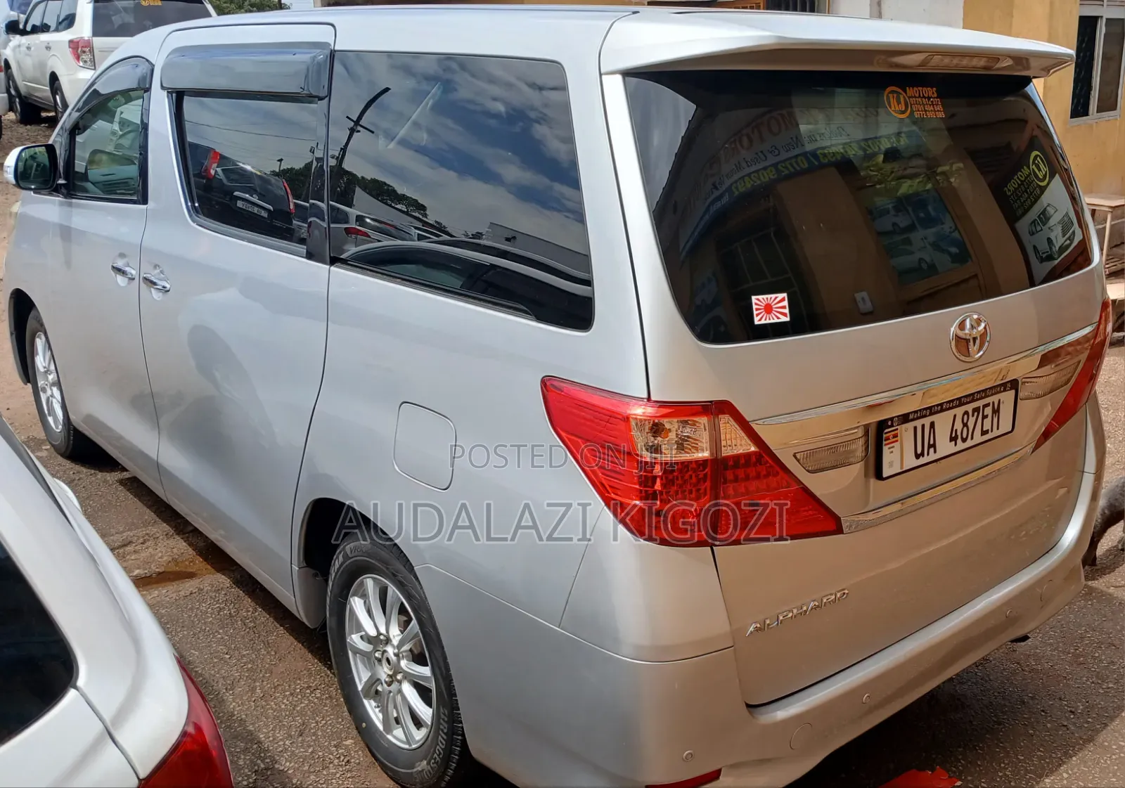 Toyota Alphard 2013 Silver