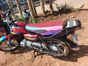 Bajaj CT 125X 2025 Red