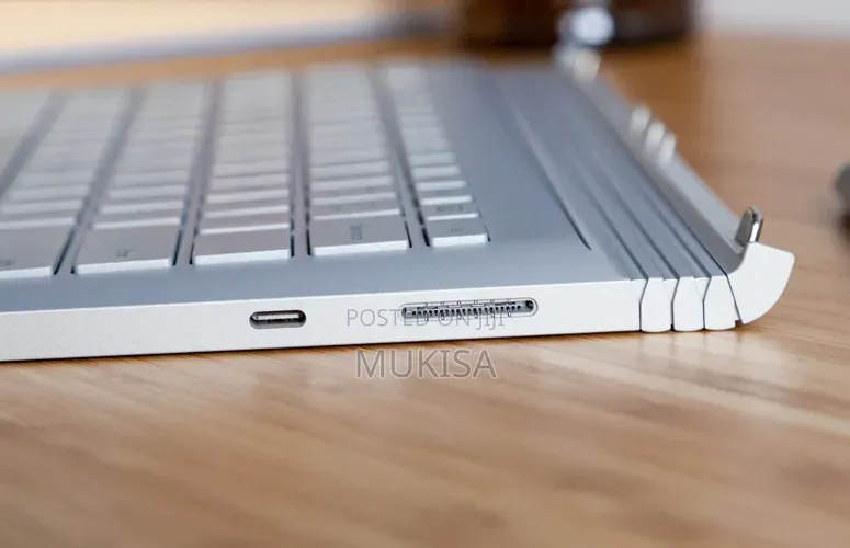 Laptop Microsoft Surface Book 2 8GB Intel Core i5 SSD 128GB