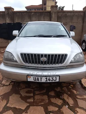 Toyota Harrier 2004 Silver