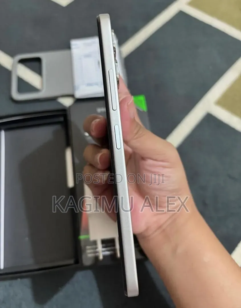 New Infinix Smart 20 64 GB Gray