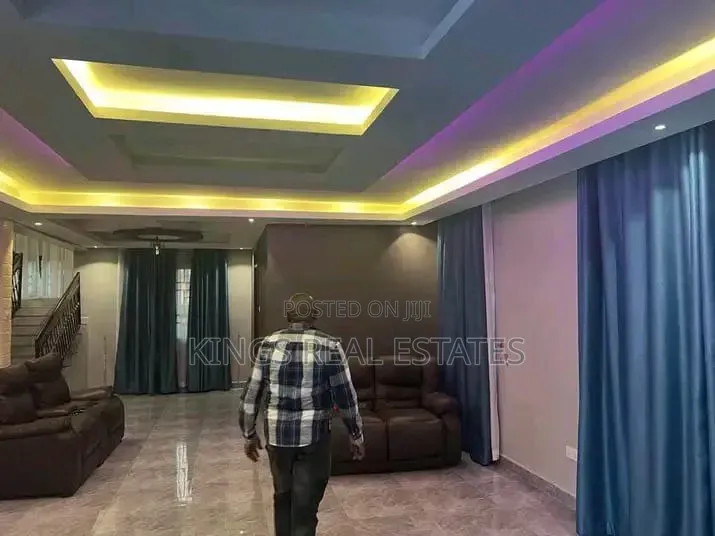 4bdrm Mansion in Kitagobwa, Kawempe for sale