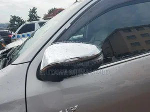 Toyota Hilux 2020 Silver