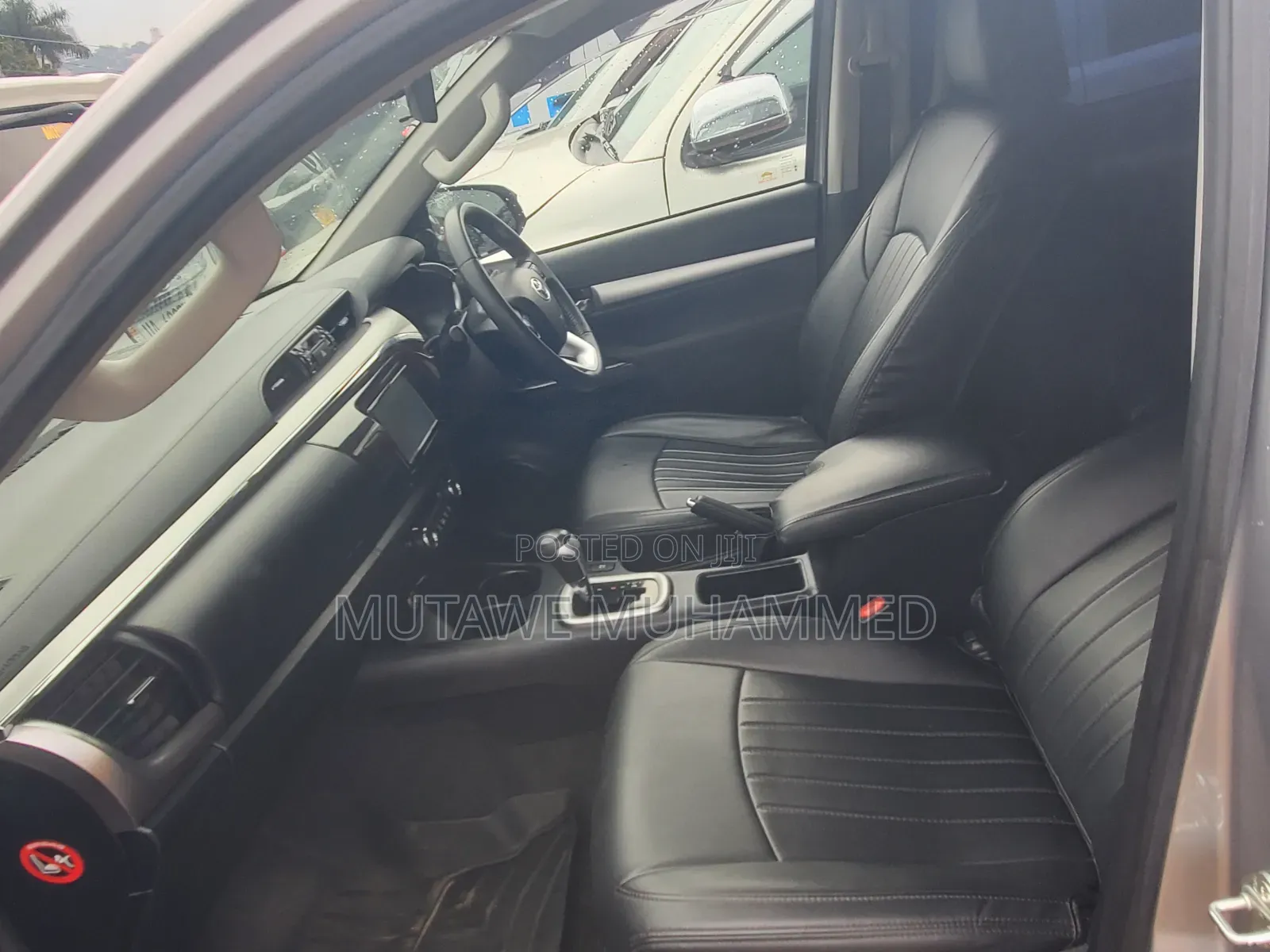 Toyota Hilux 2020 Silver