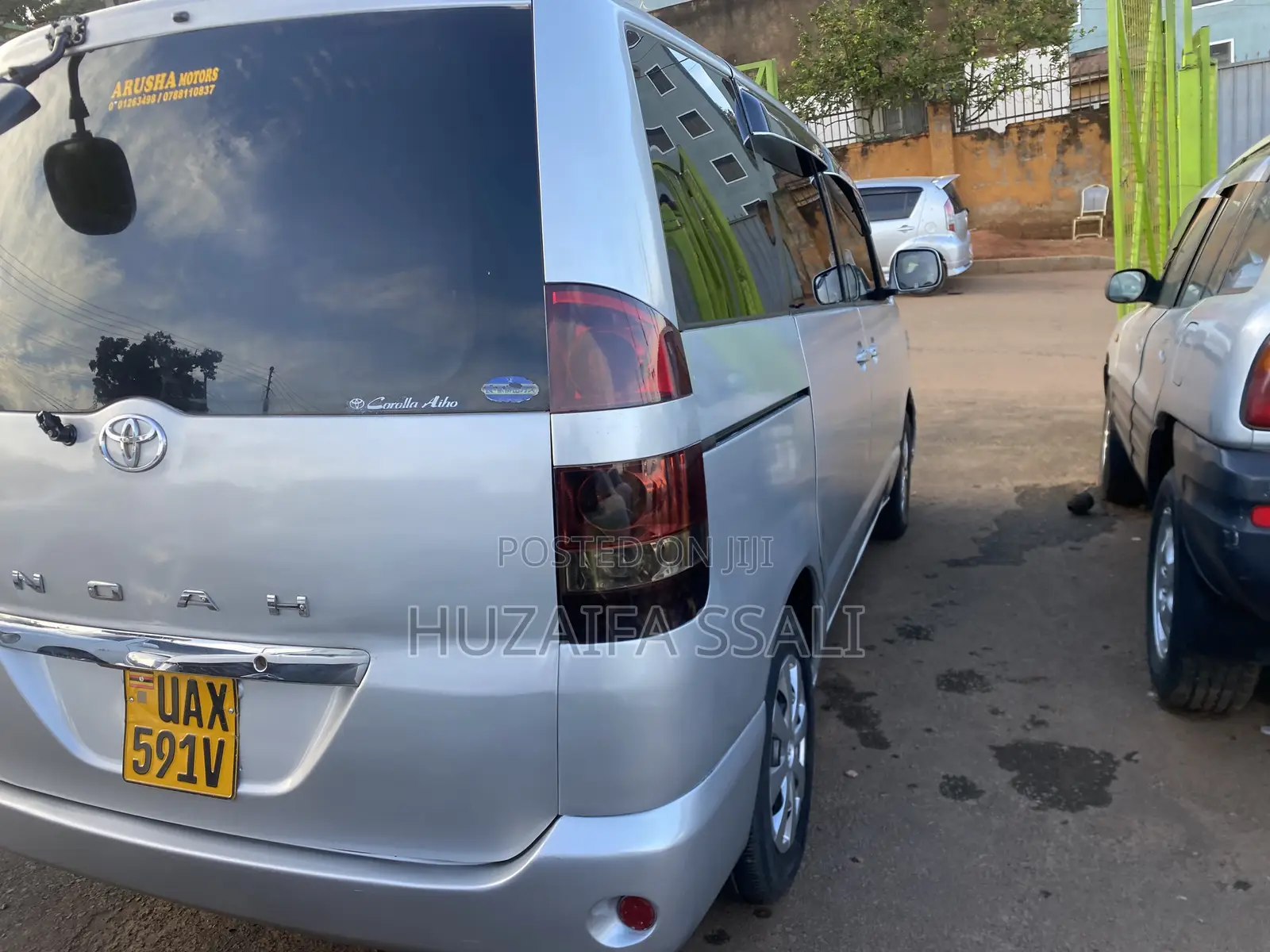 Toyota Noah 2003 Silver