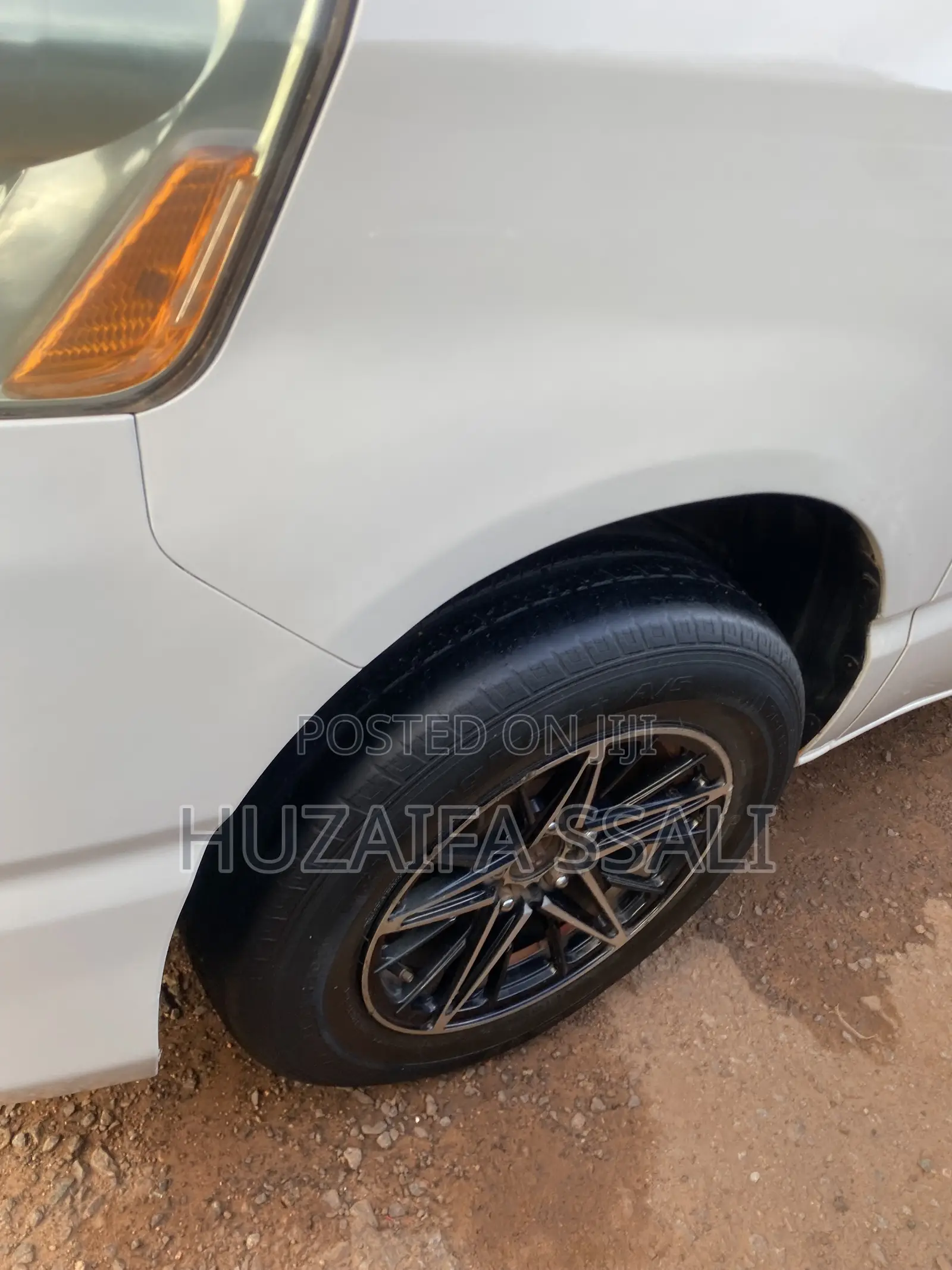 Toyota Noah 2006 White